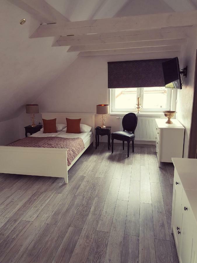 Gosciniec W Malborku Apartment Luaran gambar